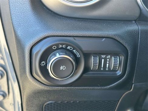 Certified 2021 Jeep Wrangler Unlimited Sahara w/ LED Lighting Group image 28