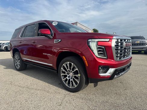 New 2026 GMC Yukon Denali w/ Denali Reserve Package AWD/4WD image 8