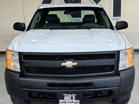 Used 2011 Chevrolet Silverado 1500 W/T image 3