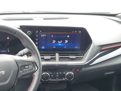 Certified 2024 Chevrolet Trax RS w/ Driver Confidence Package FWD image 28