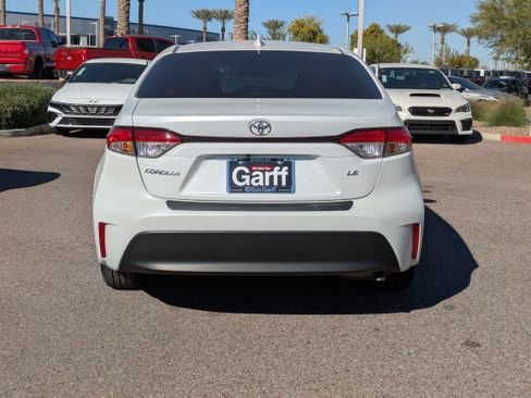 Used 2023 Toyota Corolla LE image 4