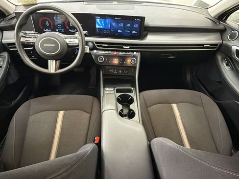 Used 2025 Hyundai Sonata SEL FWD image 16