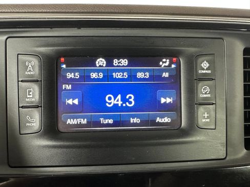 Used 2017 Chrysler Pacifica LX FWD image 14