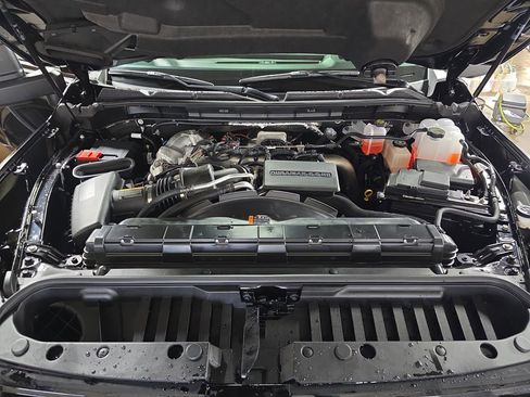 New 2026 GMC Sierra 2500 AT4X w/ LPO, Black Badging Package image 32