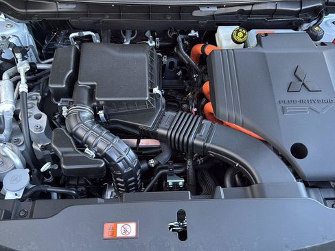 New 2026 Mitsubishi Outlander 4WD Plug-In Hybrid image 34