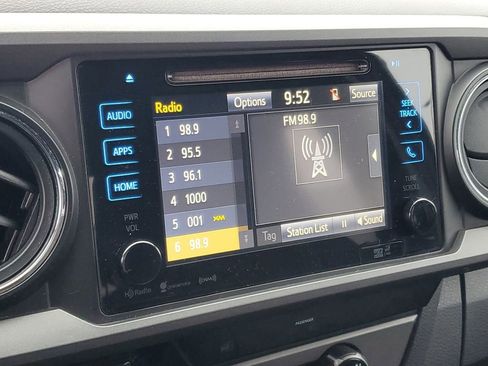 Used 2017 Toyota Tacoma SR5 image 13