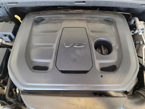 Used 2022 Jeep Grand Cherokee Limited AWD/4WD image 30