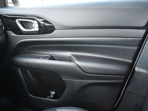 New 2026 Jeep Compass Latitude AWD/4WD image 16