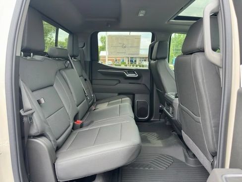 New 2026 Chevrolet Silverado 1500 RST w/ Convenience Package II AWD/4WD image 12