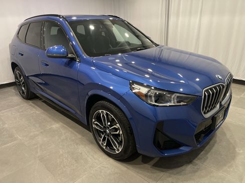 Used 2025 BMW X1 xDrive28i w/ Premium Package image 3