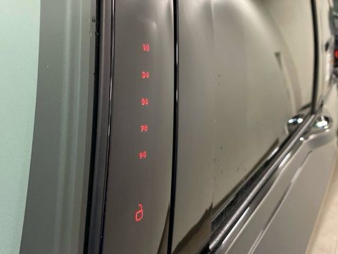 New 2025 Lincoln Nautilus Reserve image 14