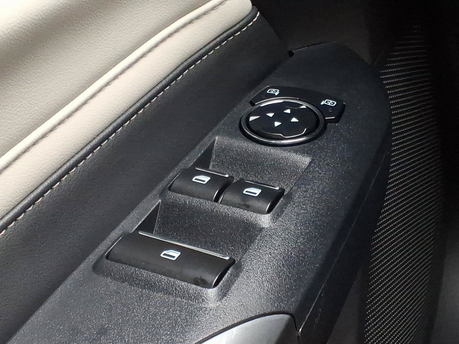 Used 2025 Ford Mustang Premium RWD image 25