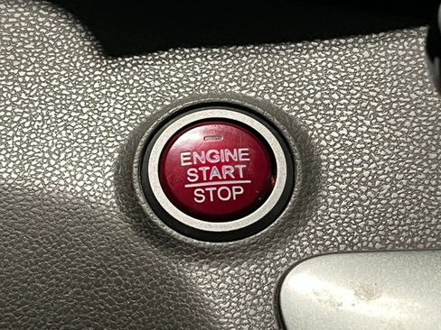 Used 2016 Honda Odyssey EX-L image 27