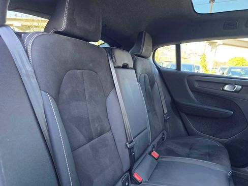 Used 2023 Volvo C40 P8 Recharge Plus image 14