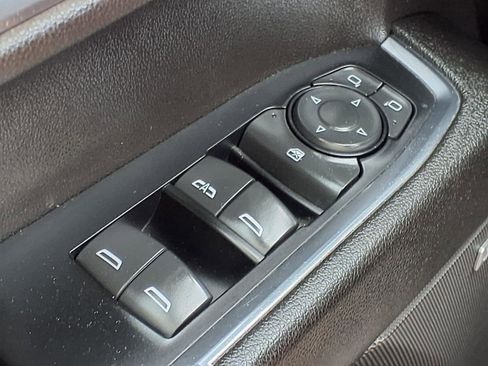 Used 2023 Chevrolet Silverado 1500 RST w/ Convenience Package II AWD/4WD image 10