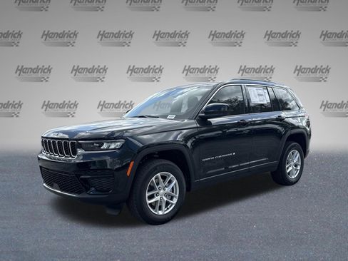 New 2026 Jeep Grand Cherokee Laredo RWD image 4