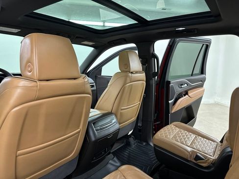 Certified 2023 Cadillac Escalade Sport AWD/4WD image 32