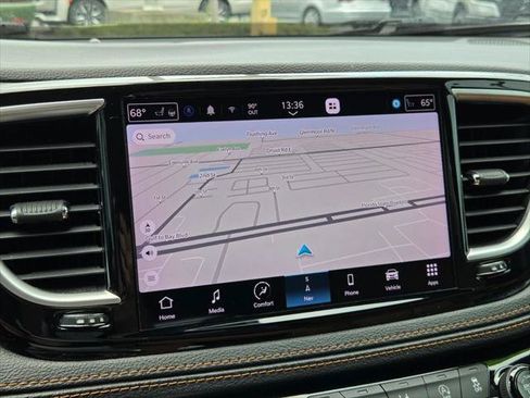 Certified 2022 Chrysler Pacifica Pinnacle FWD image 27