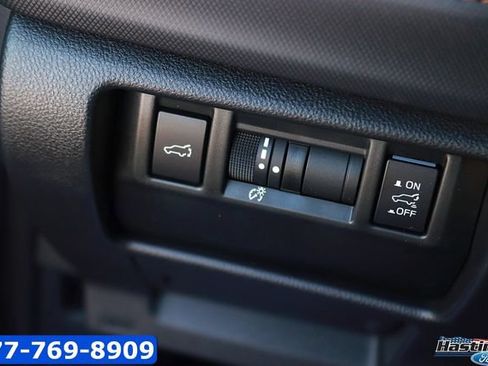 Used 2025 Subaru Forester Touring w/ Popular Package - Touring AWD/4WD image 28