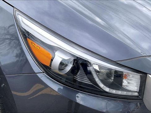 Used 2015 Kia Sedona EX FWD image 33