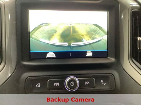 Used 2019 GMC Sierra 1500 4x4 Crew Cab w/ Convenience Package image 18