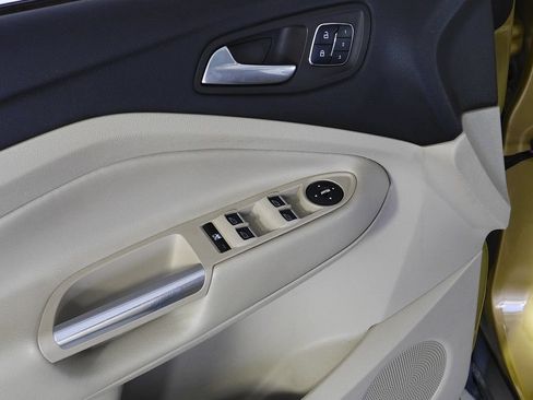 Used 2014 Ford Escape Titanium FWD image 12