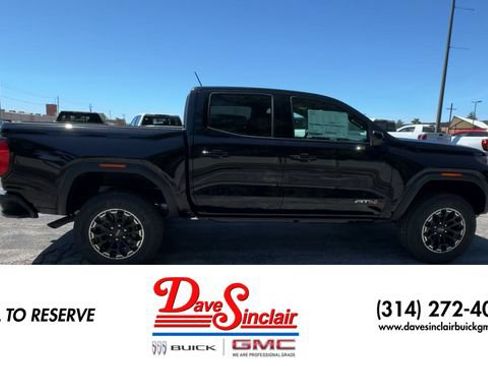 New 2026 GMC Canyon AT4 w/ AT4 Premium Package AWD/4WD image 9
