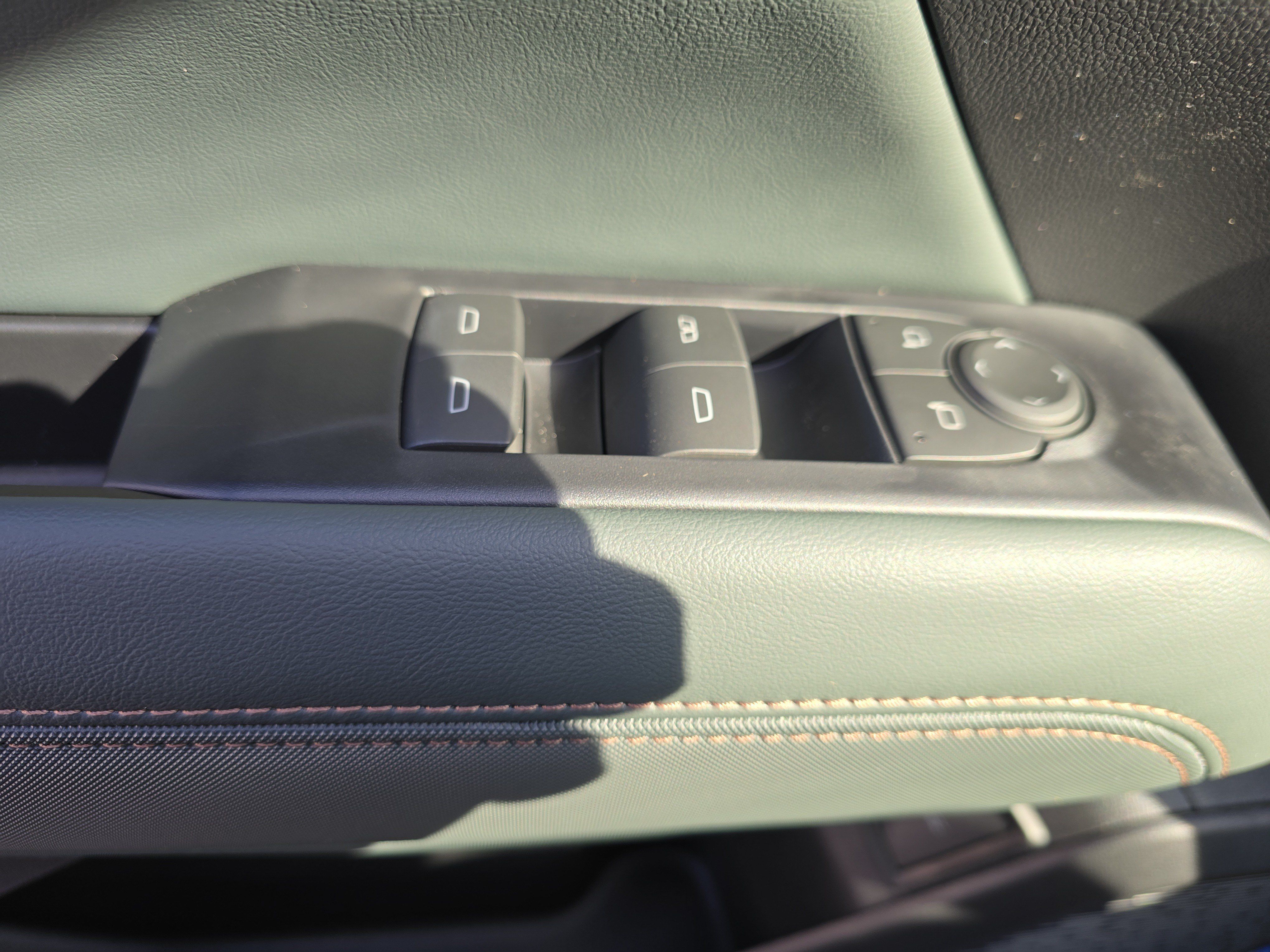 New 2027 GMC Terrain AT4 w/ Convenience Package III AWD/4WD image 20