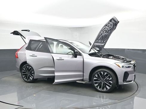 New 2026 Volvo XC60 B5 Ultra w/ Protection Package Premier image 54