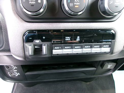 Used 2021 RAM 2500 Tradesman image 19