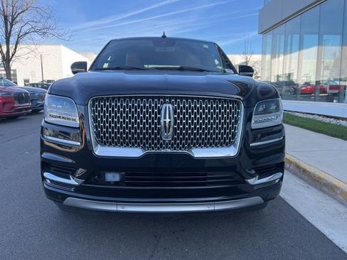 Used 2021 Lincoln Navigator L Reserve w/ Luxury Package image 2