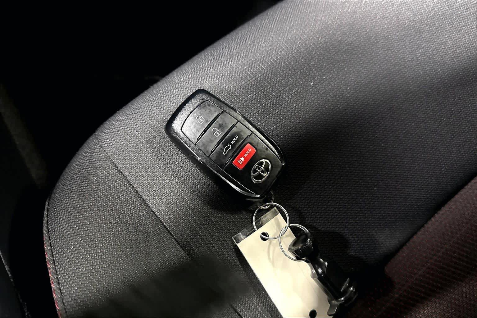 Used 2026 Toyota Corolla SE w/ SE Package FWD image 14