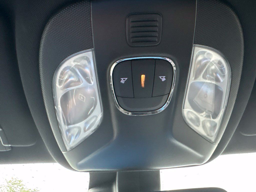 Used 2025 Jeep Compass Limited AWD/4WD image 30