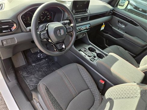 New 2025 Honda Pilot Sport image 10