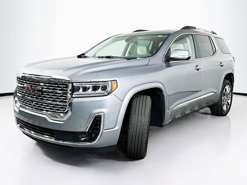 Used 2023 GMC Acadia Denali w/ Denali Ultimate Package FWD image 2