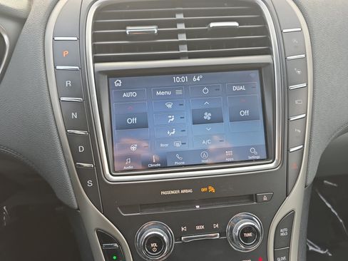 Certified 2020 Lincoln Nautilus Reserve w/ Equipment Group 201A AWD/4WD image 19