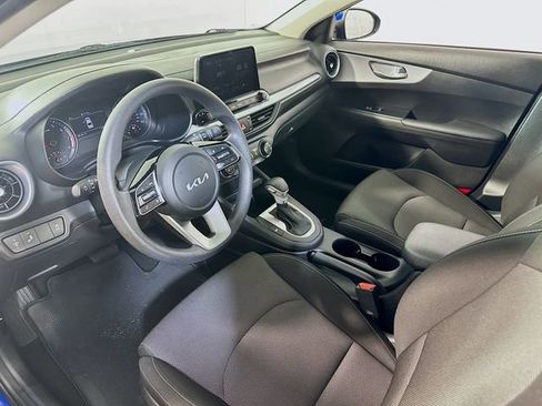 Used 2024 Kia Forte LXS w/ LXS Technology Package FWD image 14