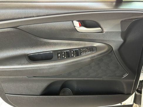 Used 2023 Hyundai Santa Fe SEL FWD image 3
