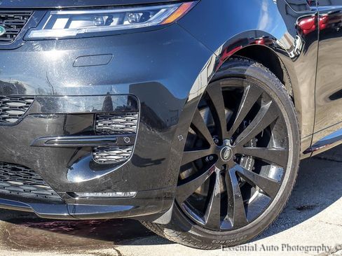 Used 2024 Land Rover Range Rover Sport Dynamic SE image 4