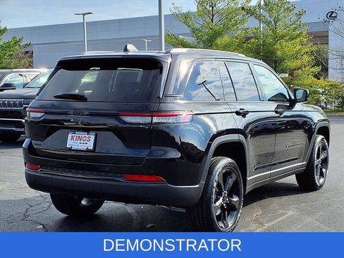 New 2025 Jeep Grand Cherokee Altitude AWD/4WD image 7