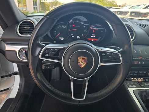 Used 2018 Porsche 718 Cayman RWD image 37