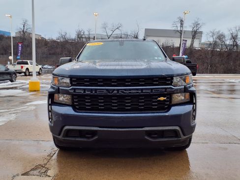 Used 2020 Chevrolet Silverado 1500 Custom w/ Custom Value Package image 3