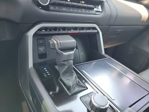 Used 2024 Toyota Tundra Platinum RWD image 19