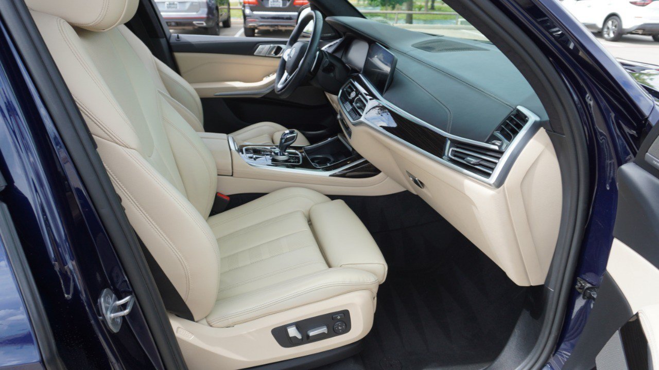 Used 2021 BMW X7 xDrive40i w/ Executive Package AWD/4WD image 14