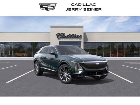 New 2026 Cadillac Lyriq Signature Luxury AWD/4WD image 1