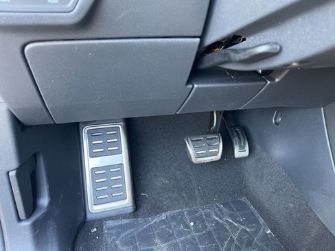 New 2025 Volkswagen Atlas Cross Sport SEL R-Line image 27