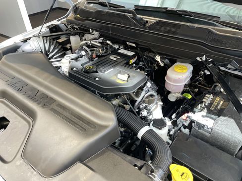 Used 2026 RAM 3500 Tradesman AWD/4WD image 40