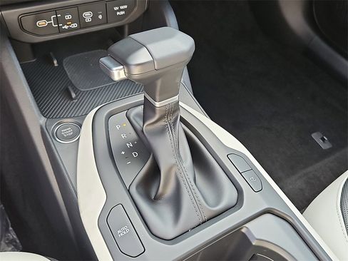 New 2025 Kia K4 GT-Line Turbo image 9