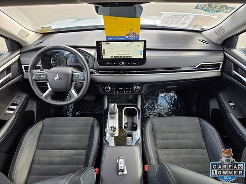 Used 2025 Mitsubishi Outlander SE FWD image 50