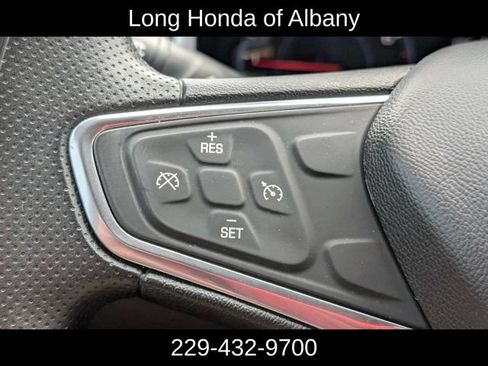 Used 2022 Chevrolet Malibu LT FWD image 25